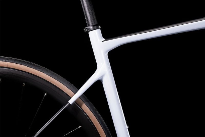 Cube Attain GTC Race frostwhite´n´carbon – Bild 3
