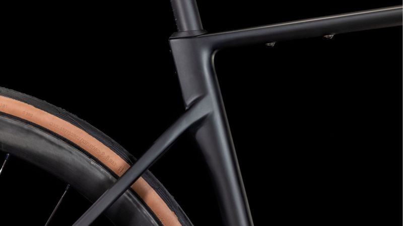 Cube Attain C:62 SLT carbon´n´rainbow – Bild 5