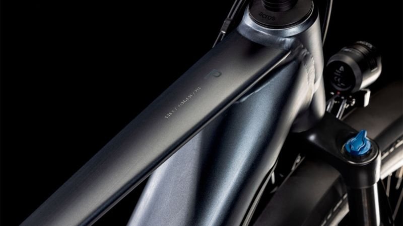 Cube Touring Hybrid Pro 625 metallicgrey´n´chrome – Bild 2